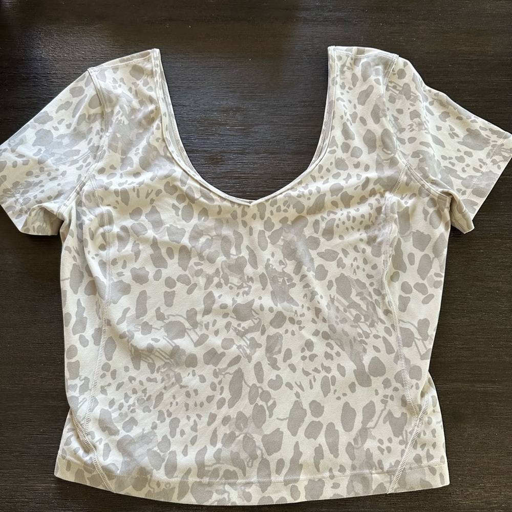 Lululemon Swiftly tech cropped shirt, short sleeve